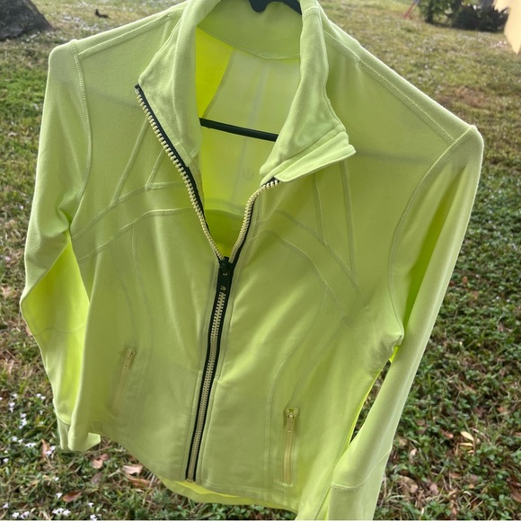 LULULEMON DEFINE JACKET SUPER SOFT HIGHLIGHT YELLOW 8 - Picture 9 of 11